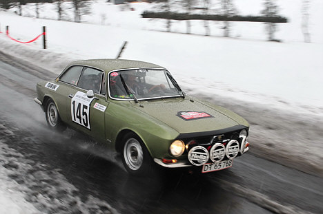 Bent Mikkelsen og Jens Gandrup kørte sig 27 placeringer frem på fjerdedagen af Rallye Monte-Carlo Historique.